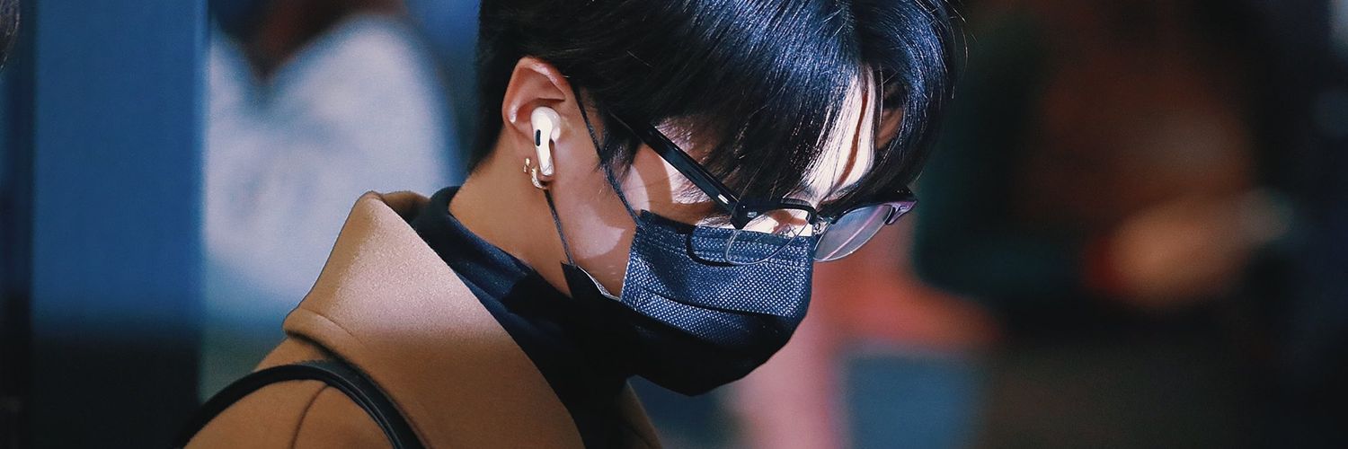 vnlyu_j's profile banner image