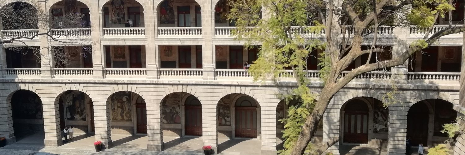 abril9022's profile banner image