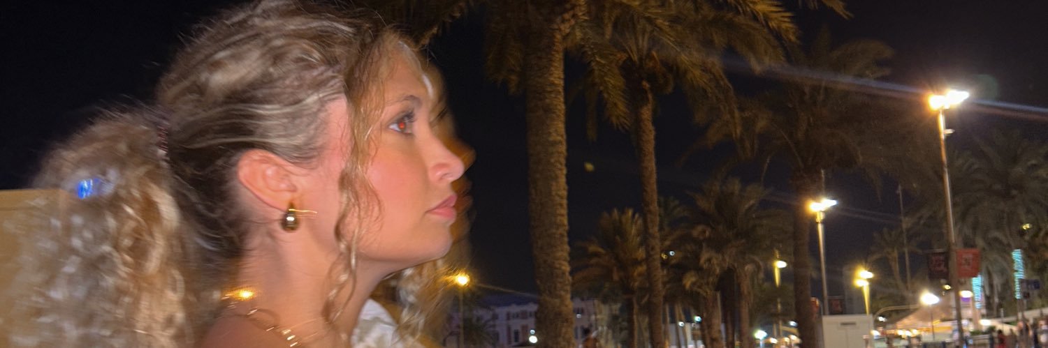 brisa_211's profile banner image