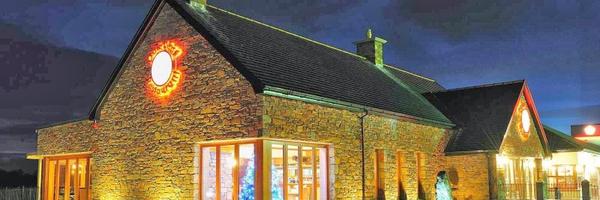 OakleafRestaurt Profile Banner