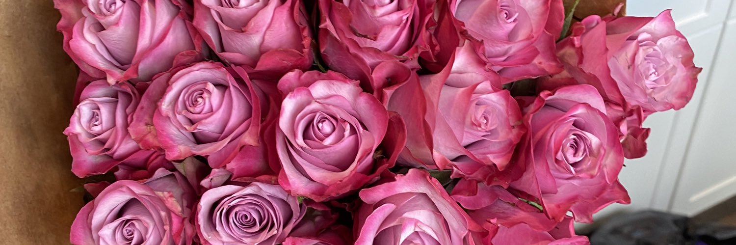 _reasimone's profile banner image