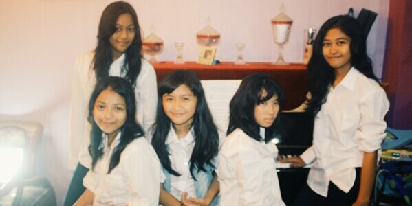 A Minute Left. banner