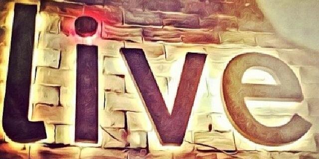 Liveiub's profile banner image
