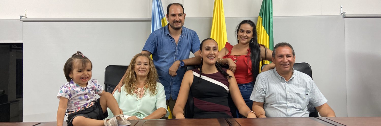 KamilaLaverde's profile banner image
