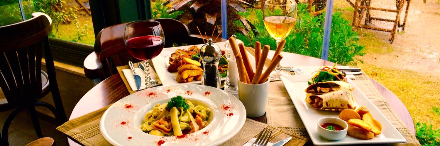 RayenBistro's profile banner image