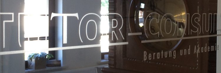 TutorConsult's profile banner image