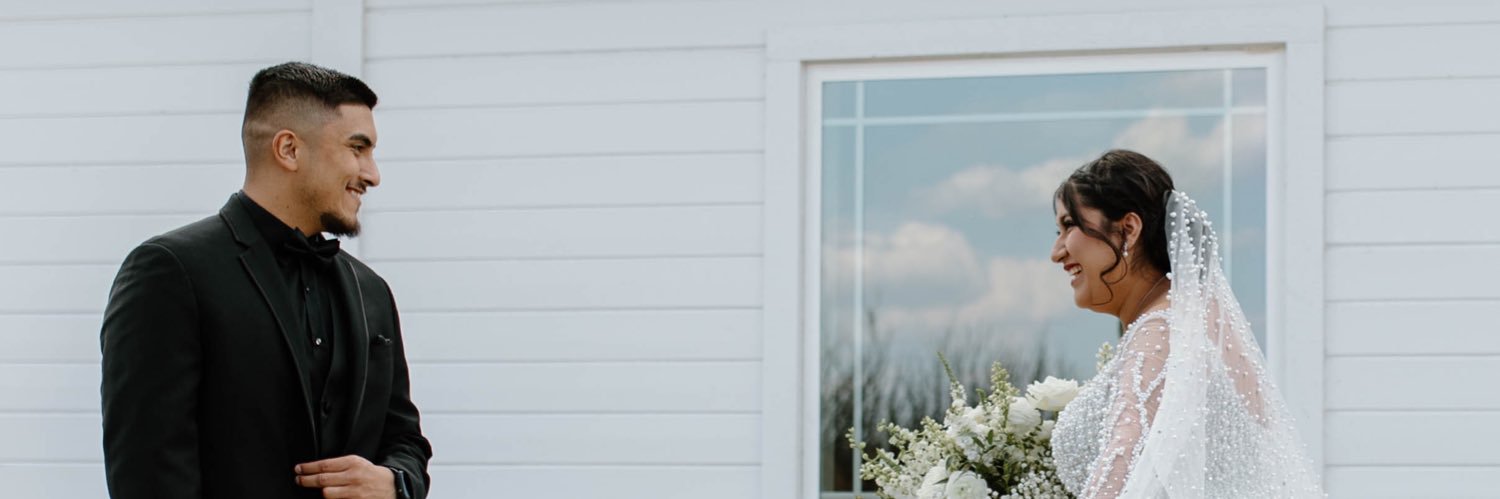 AleenaRamz's profile banner image