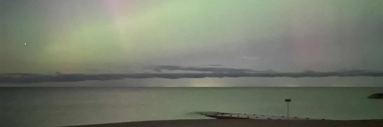 wheresneek's profile banner image