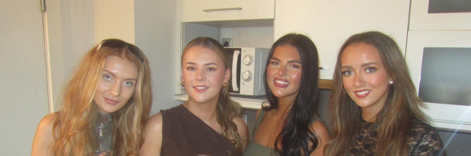 niamhbaxter's profile banner image