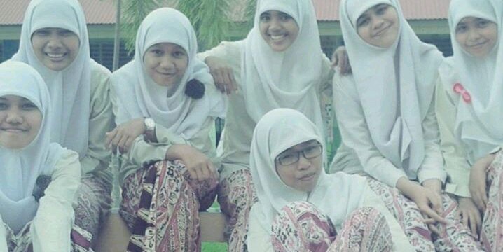 ratna_imin's profile banner image