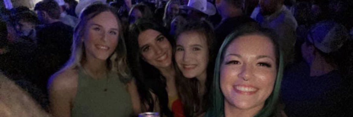 Hales💛 banner