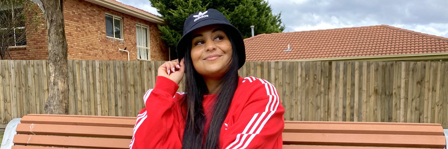 jasminetxo's profile banner image