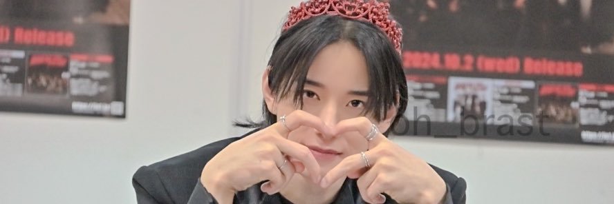 𝒽𝒾𝓉ℴ𝓂𝒾 banner