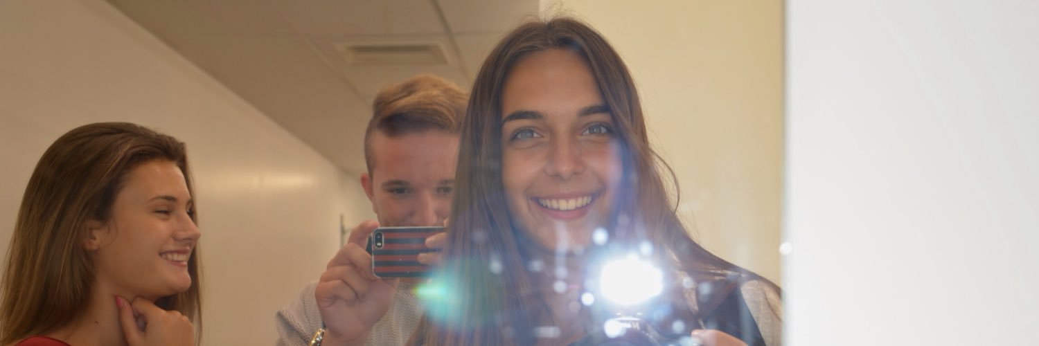 MemiFFF's profile banner image