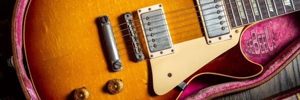 DeeBeeUs Profile Banner