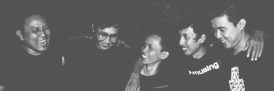 Rewind official band banner