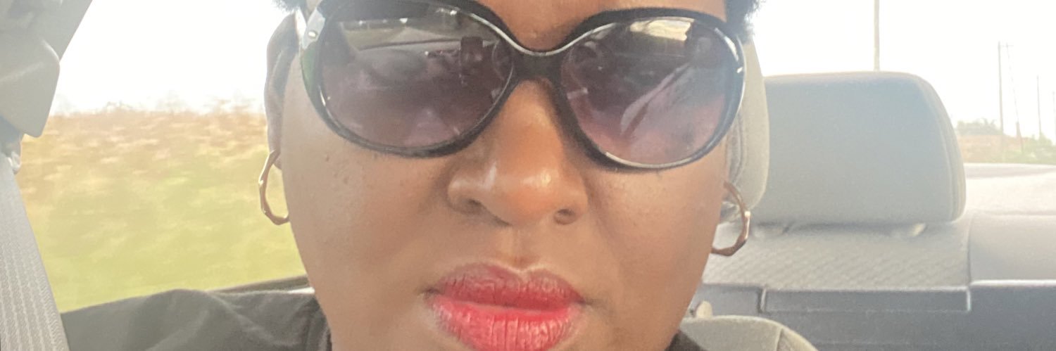 MrsDaphneG's profile banner image
