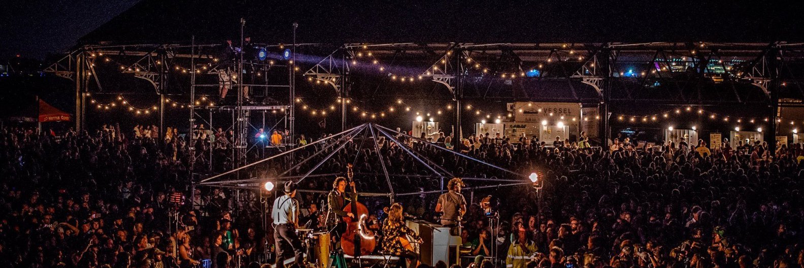 Thompson's Point banner