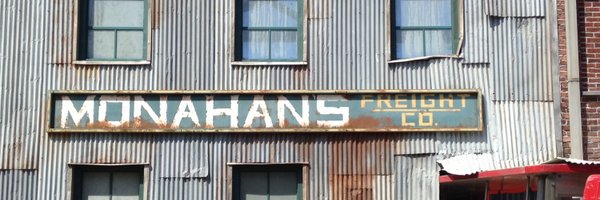 LauraMonahan25 Profile Banner