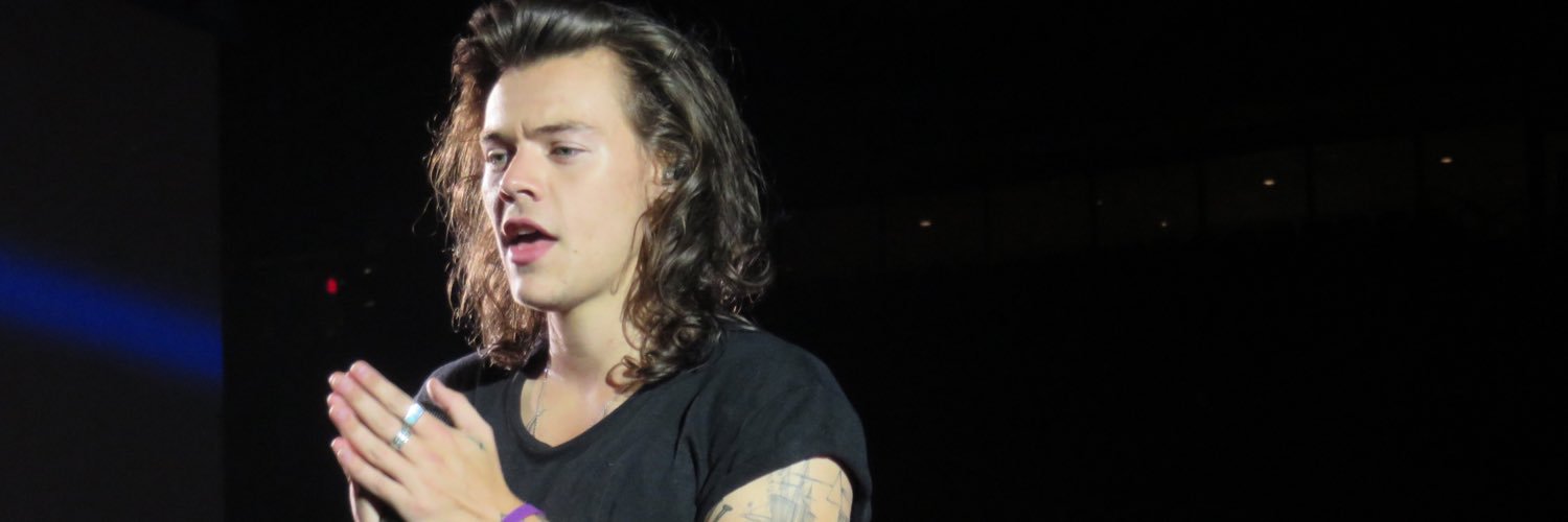oopps_styles's profile banner image