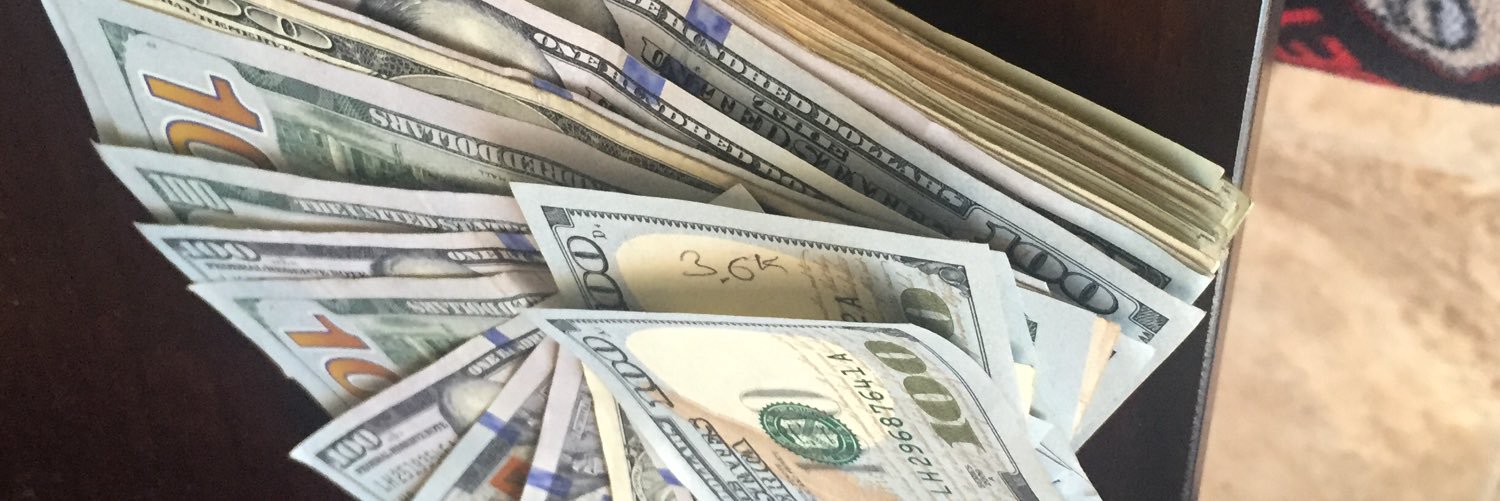 dchat102's profile banner image