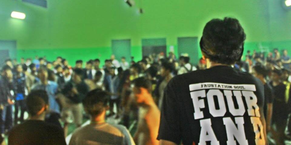 FOURANDSICKOFFICIAL banner