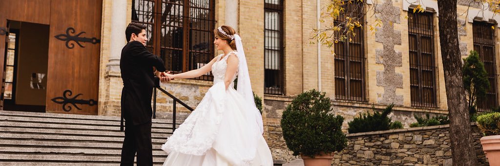 iamalejandra's profile banner image