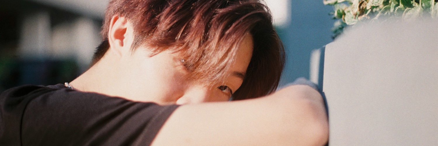 kittaphol1's profile banner image