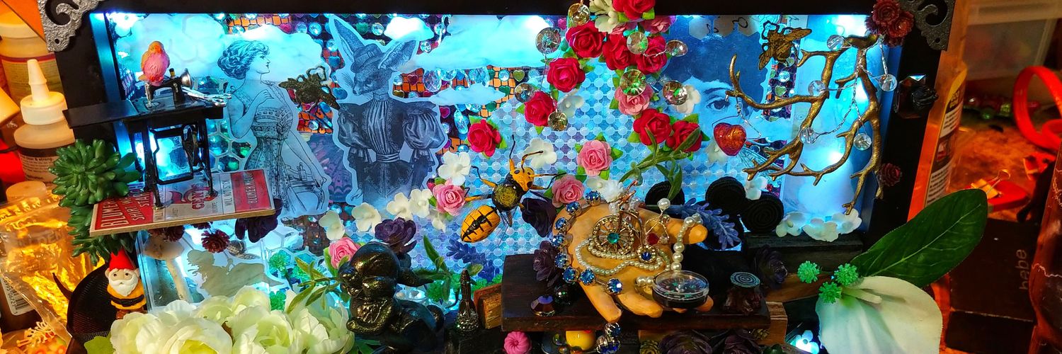 umgeek's profile banner image