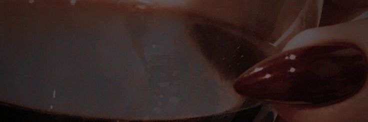 MissRivia_VO banner