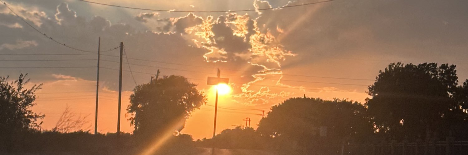 mariah_yow's profile banner image