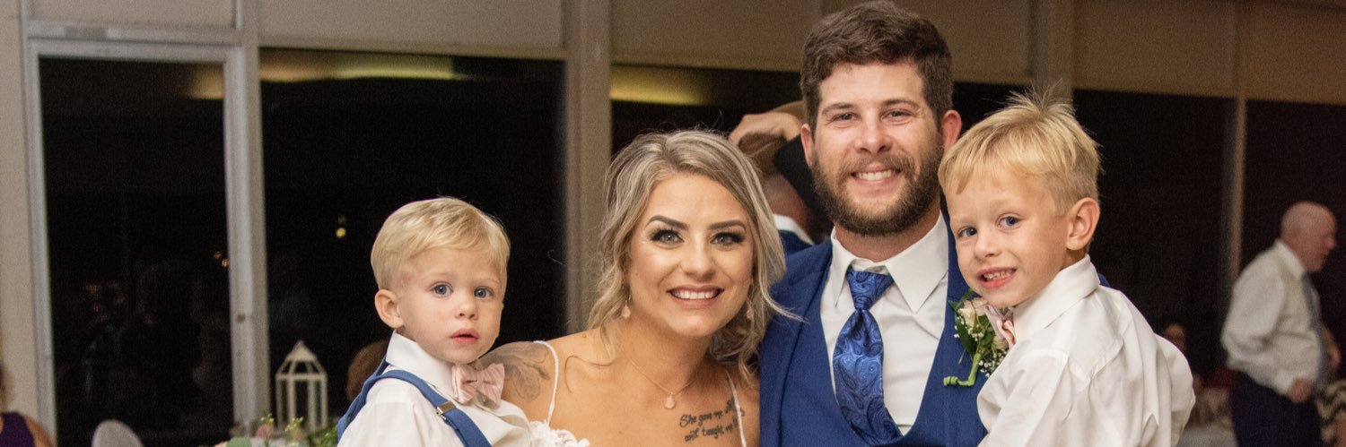 _cristinnn's profile banner image