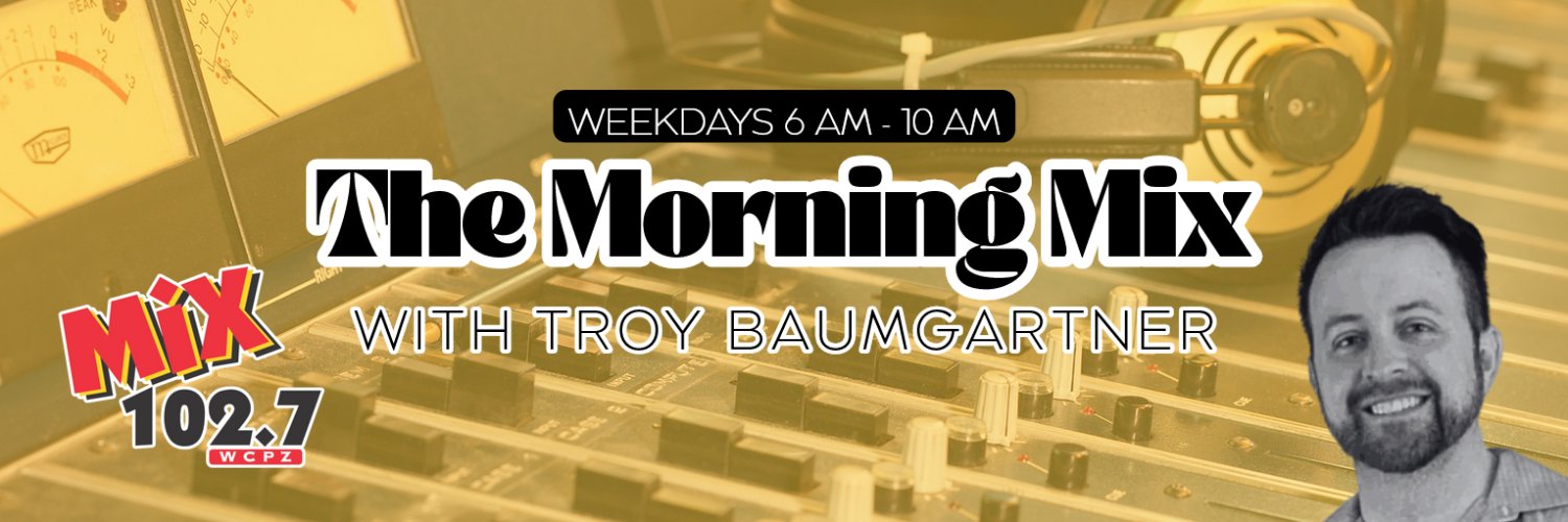 Mix 102.7 WCPZ banner