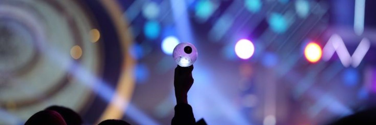 vhee0613's profile banner image