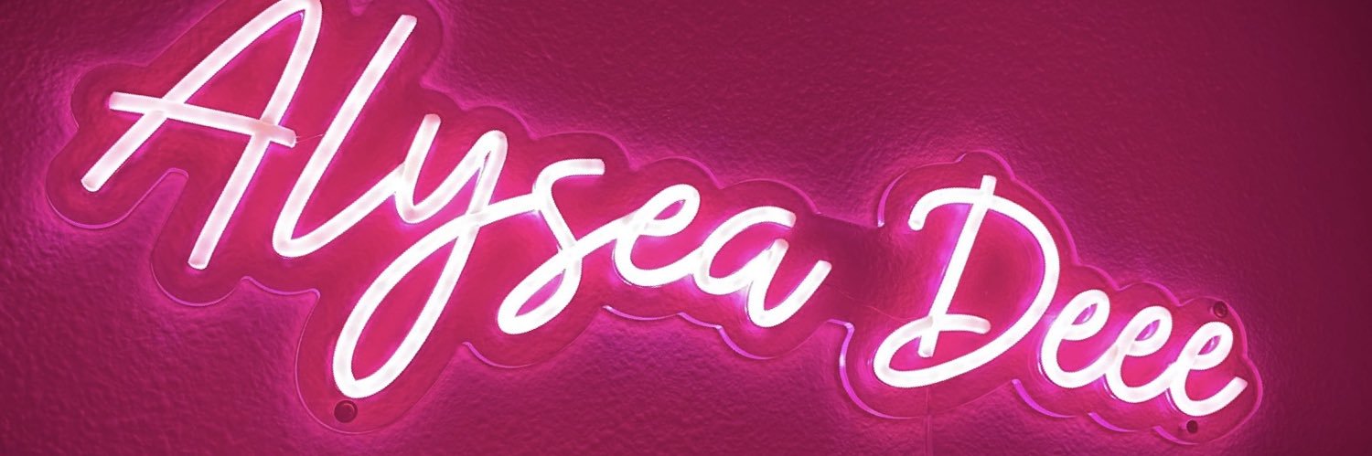 alyseadeee's profile banner image