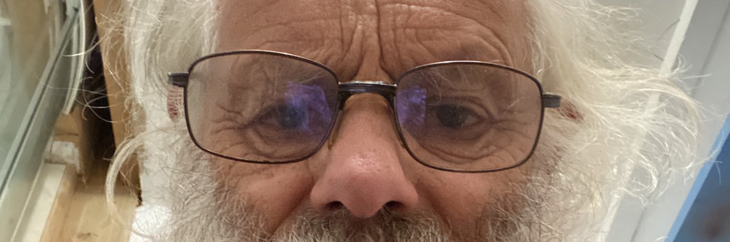 tom909's profile banner image