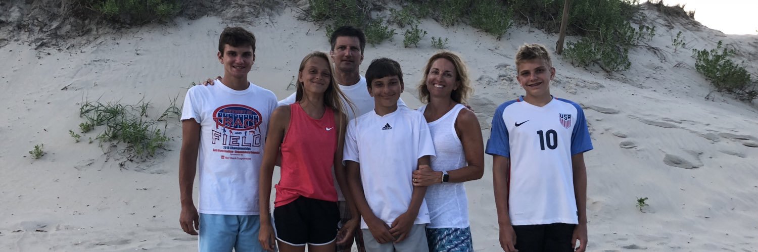 Crystal Loose banner