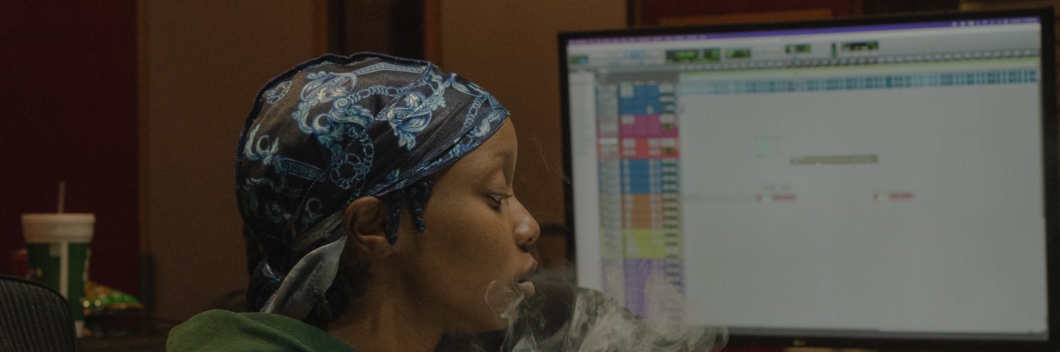 Mani banner