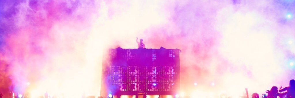 328_rina's profile banner image