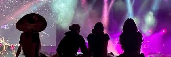 Angy-Yuuki 🖤🩷 banner