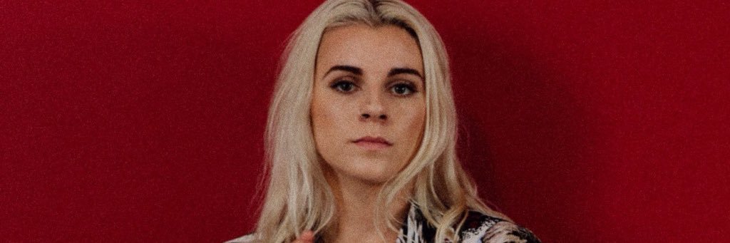 carolinelynchx's profile banner image