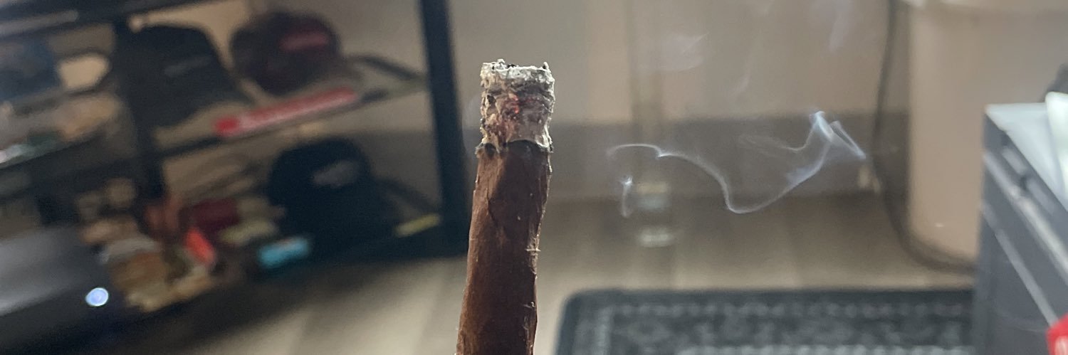 nick2livee's profile banner image