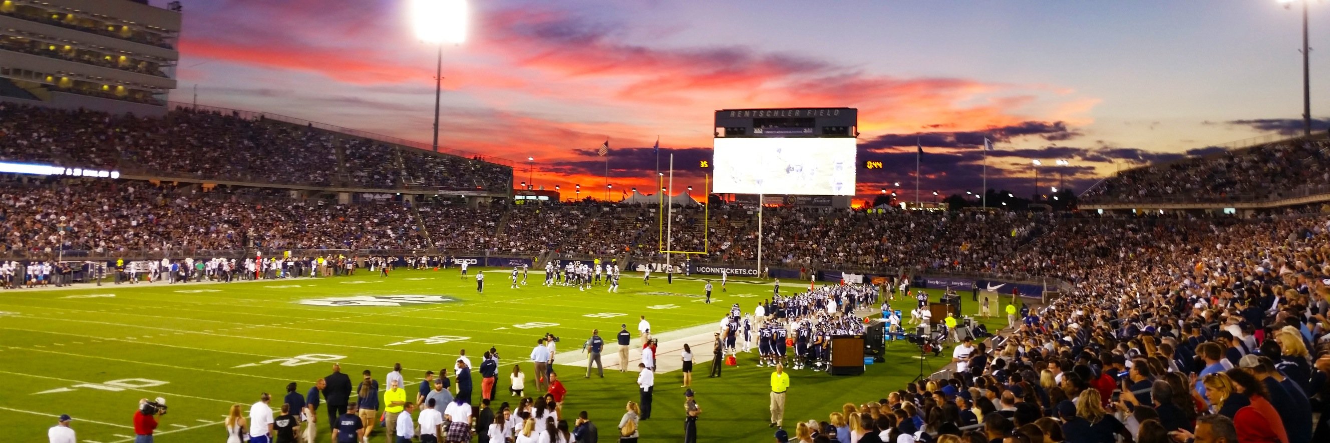 UCONN__'s profile banner image