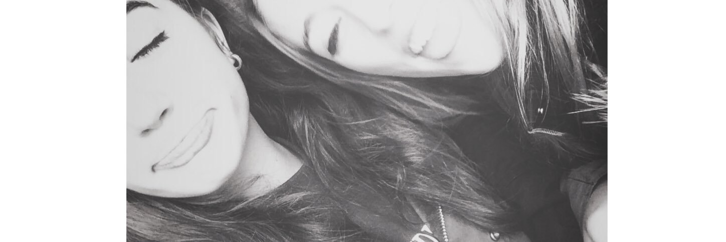 Ameliia_19's profile banner image