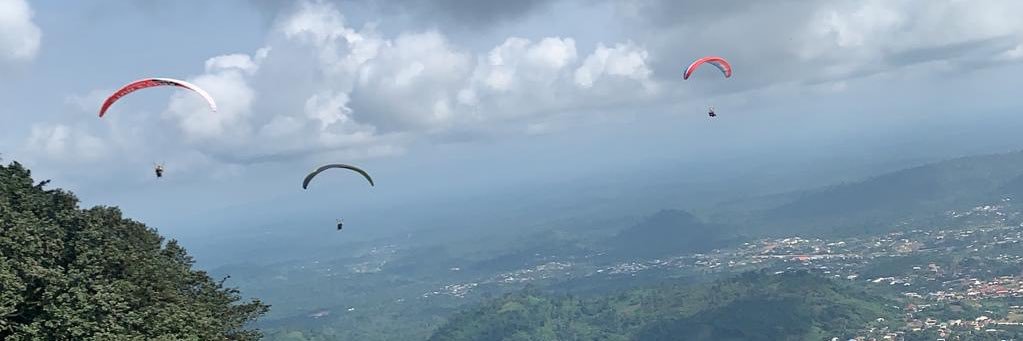 Qondeeee's profile banner image