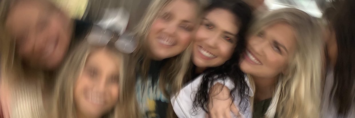 EmilyMooree_'s profile banner image