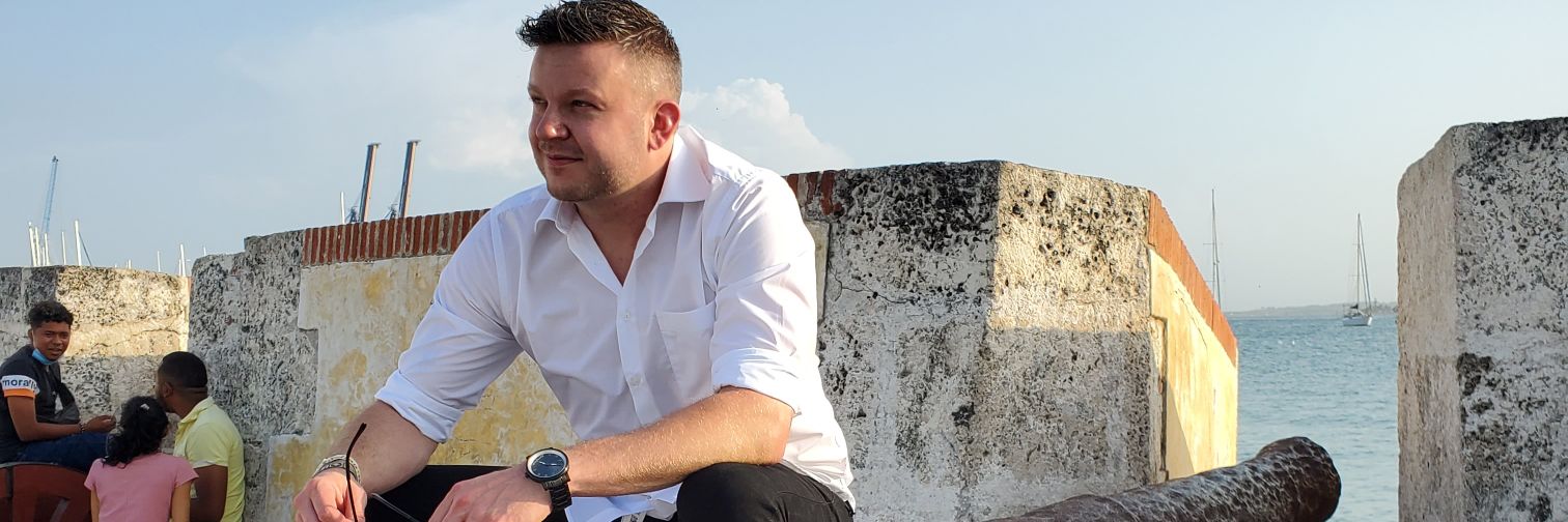 HenryKuehner_'s profile banner image