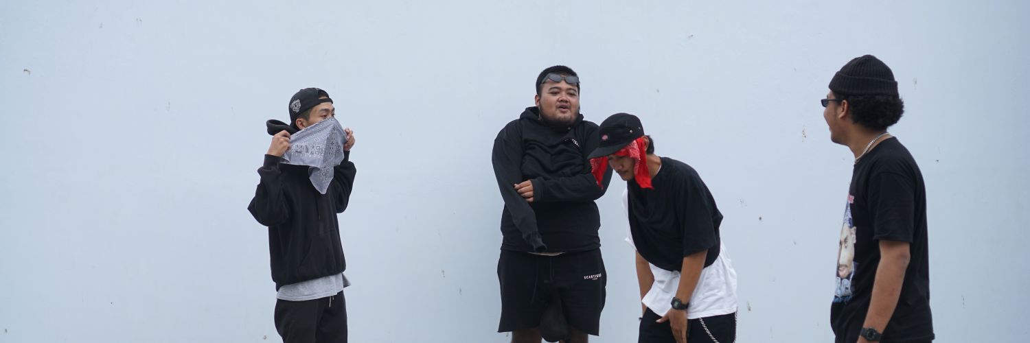 _badbombom's profile banner image