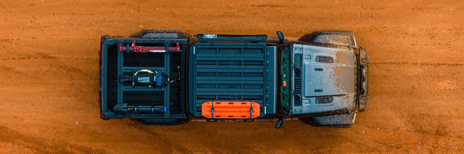 Rhino-Rack banner