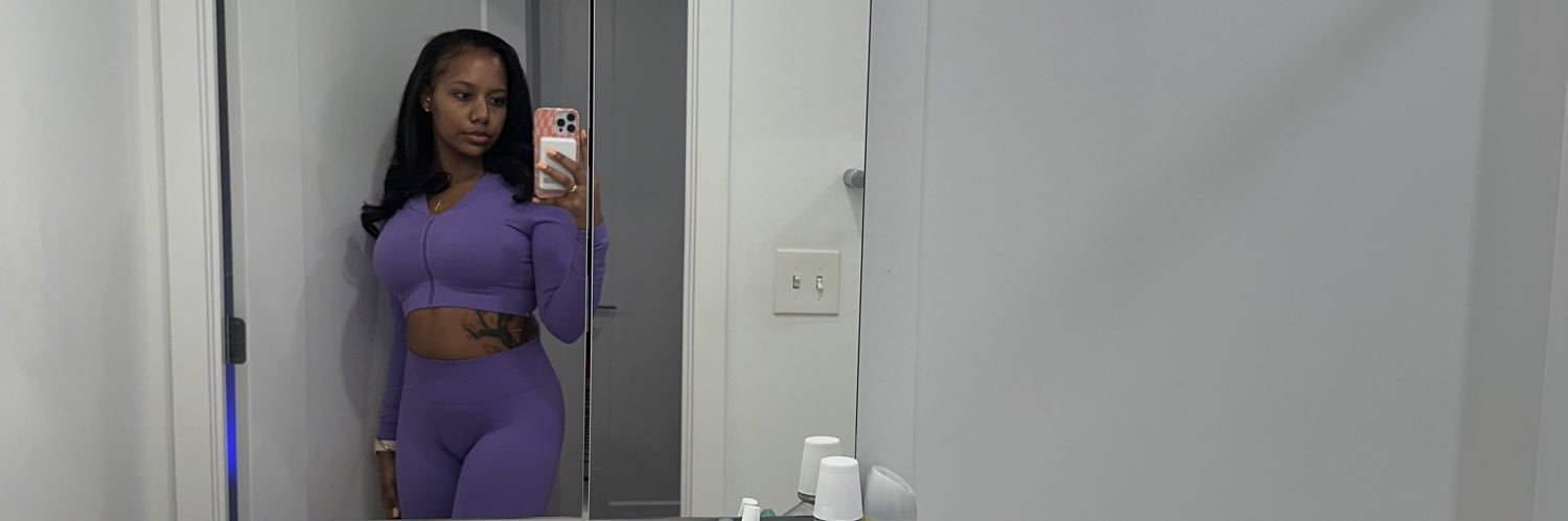 _vngela's profile banner image